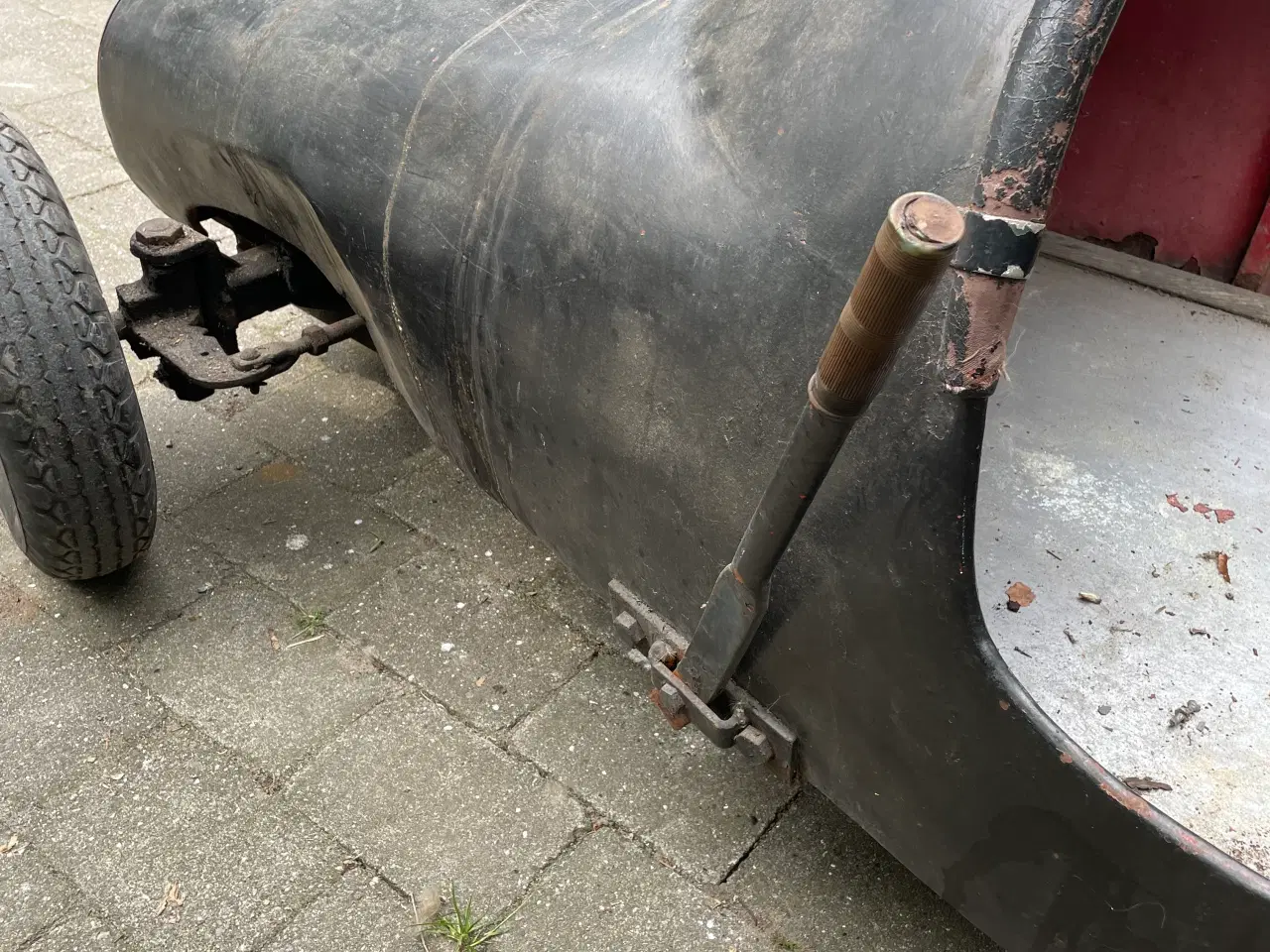 Billede 4 - Gl. racerbil fra bane