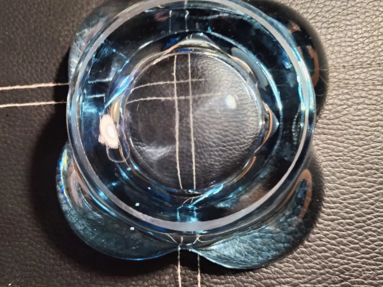 Billede 2 - Glasskål med form, turkis