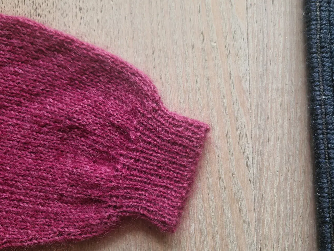 Billede 6 -  Hjemmestrikket bluse