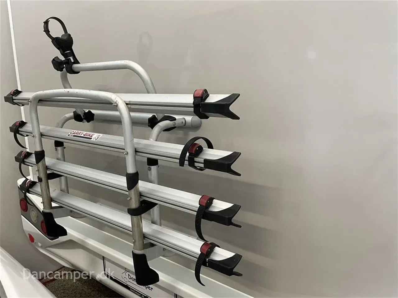 Billede 21 - 2021 - Chausson Titanium 720 Premium   Køjer samt stor dobbelt sænkeseng, 5-prs. 4 sovepladser m.mulighed for 5-6. Smart-lounge, indbygget gasfyldeflaske, markise, cykelholder, 170Hk - Aut.