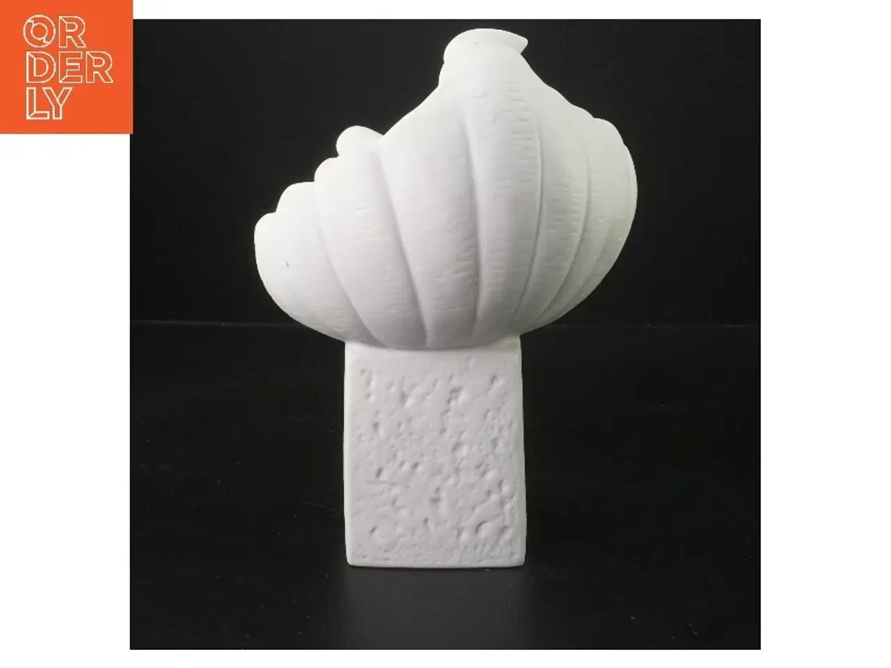 Billede 3 - Porcelænsfigur med abstrakt motiv fra Royal Copenhagen (str. 20 cm)