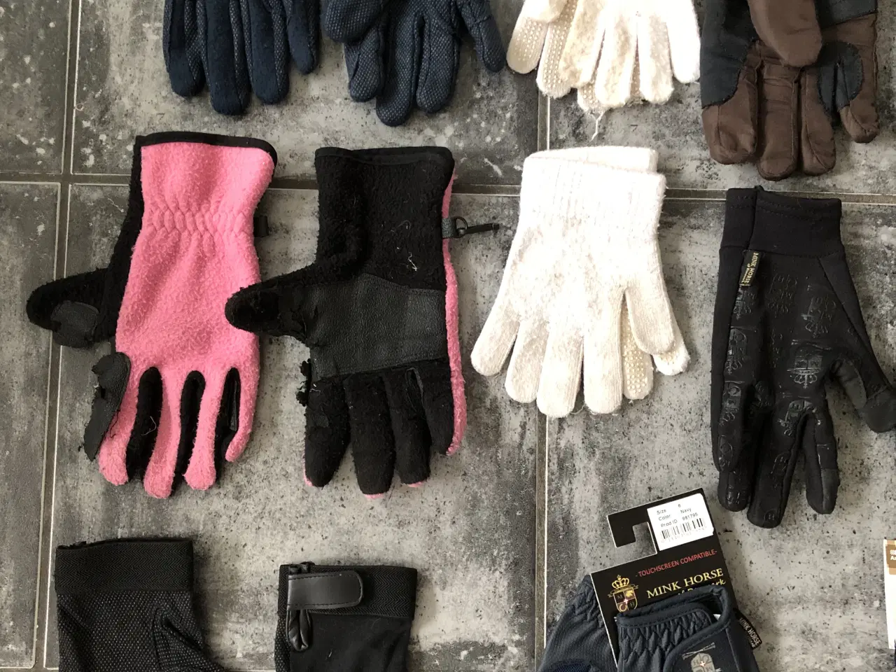 Billede 3 - 11 par ridehandsker sælges samlet