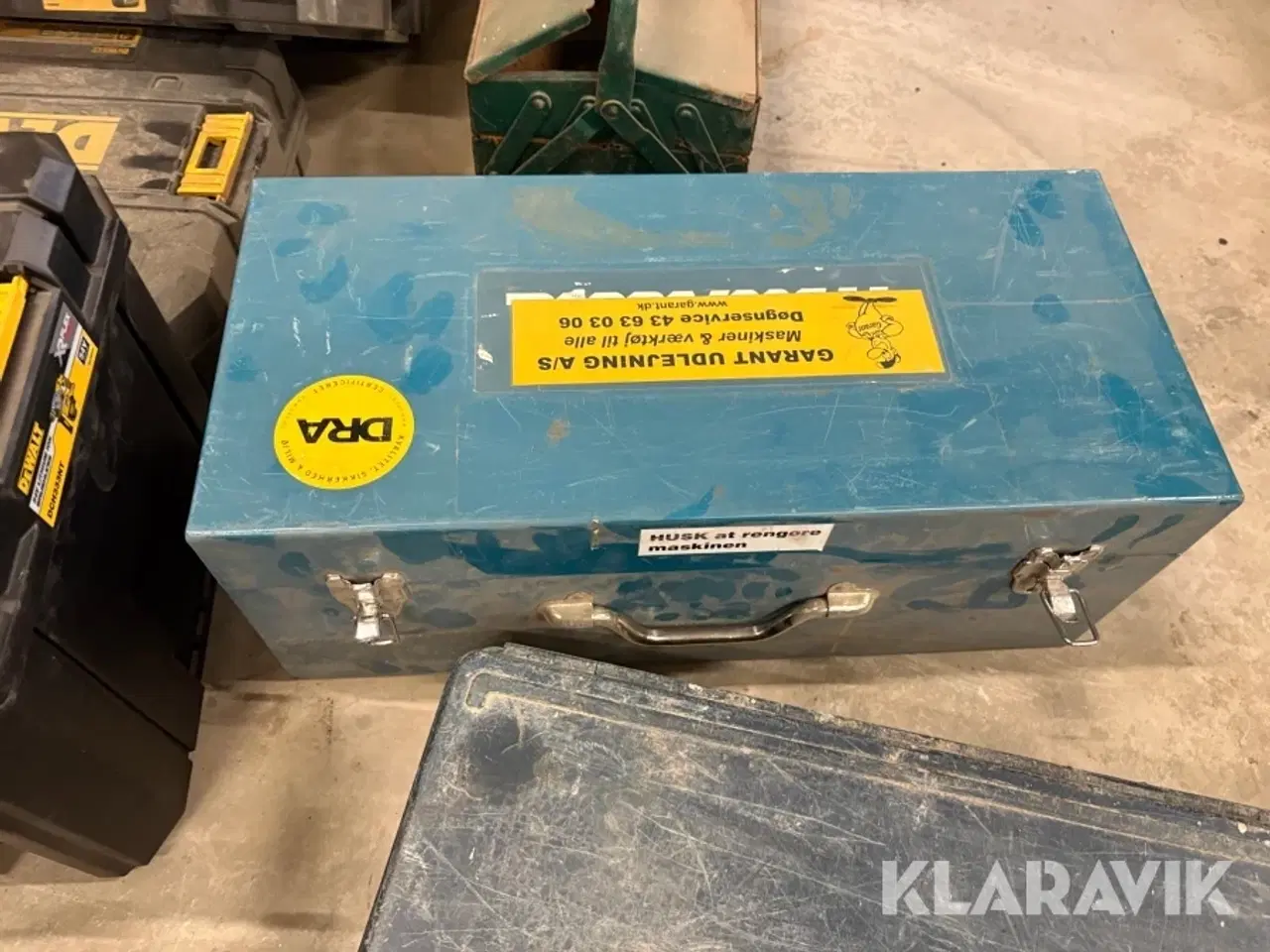Billede 9 - Opbevaringskasser incl defekte maskiner Bosch makita dewalt