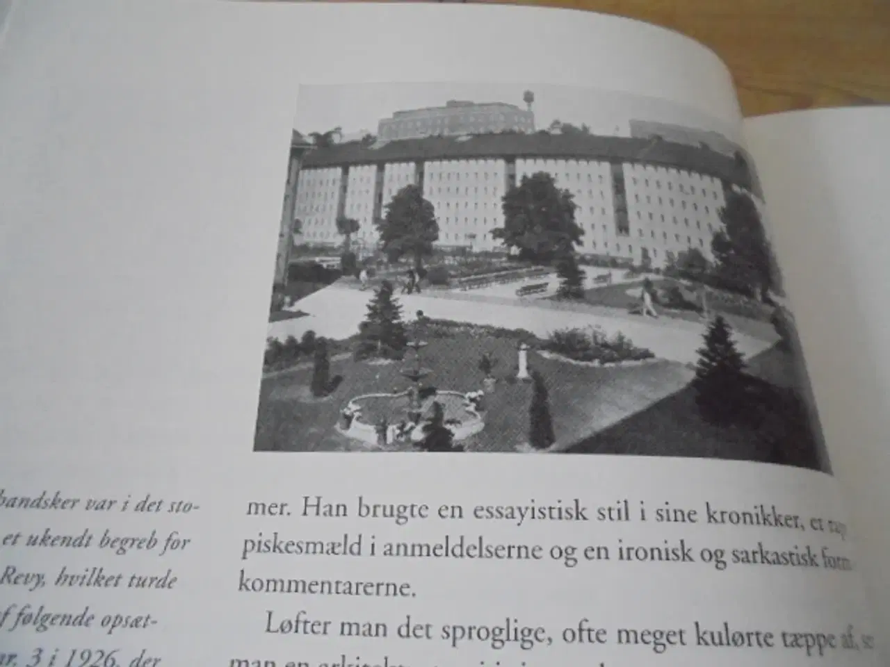 Billede 3 - PH’s Arkitekturkritik – se fotos og omtale