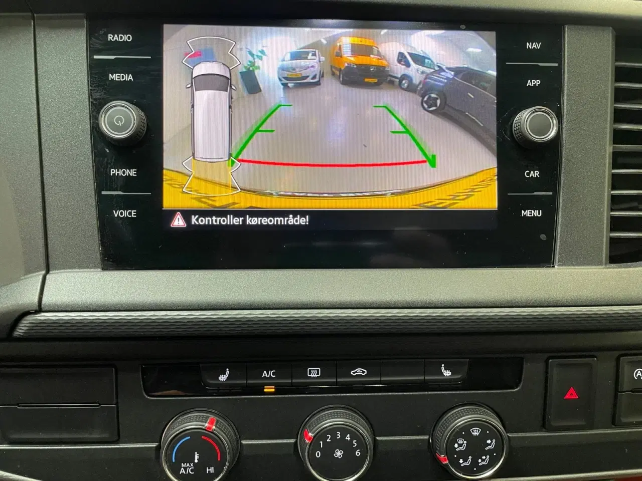 Billede 10 - VW Transporter 2,0 TDi 199 Kassevogn DSG 4Motion kort