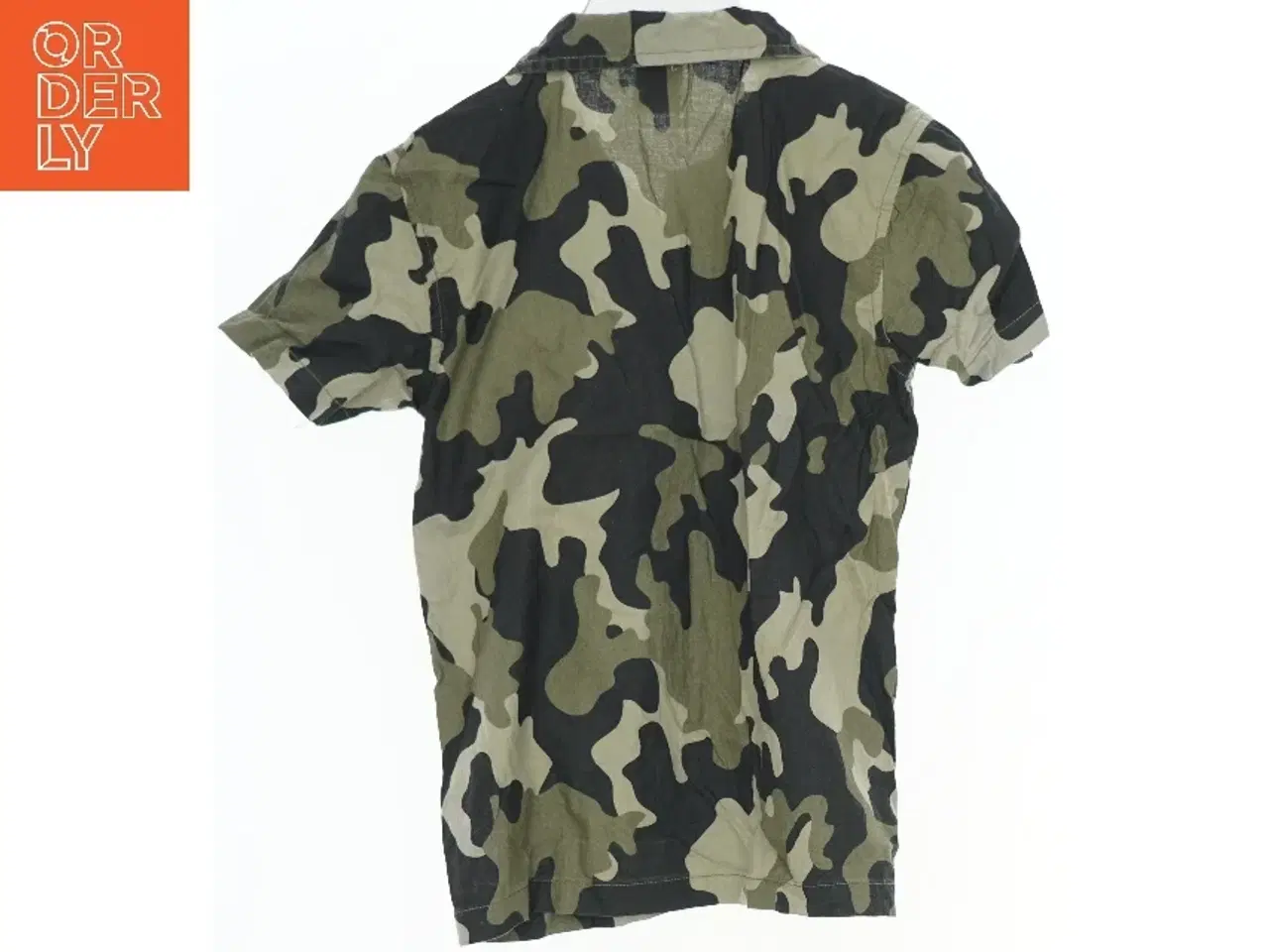 Billede 2 - Kortærmet skjorte med camouflage mønster fra VRS (str. 140)