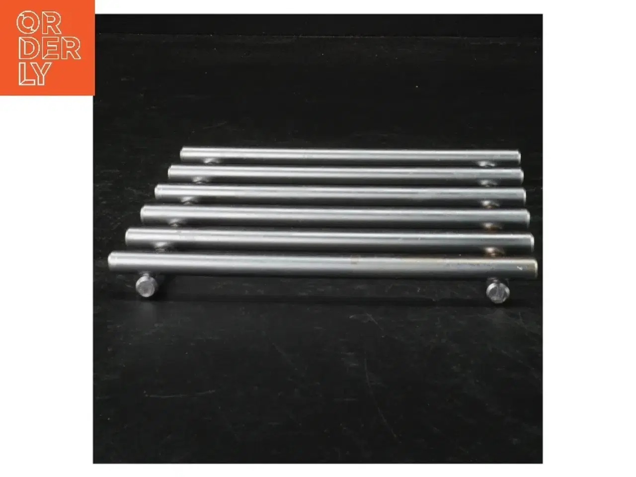 Billede 1 - Metalrist/Bordskåner (str. 15 x 15 cm)