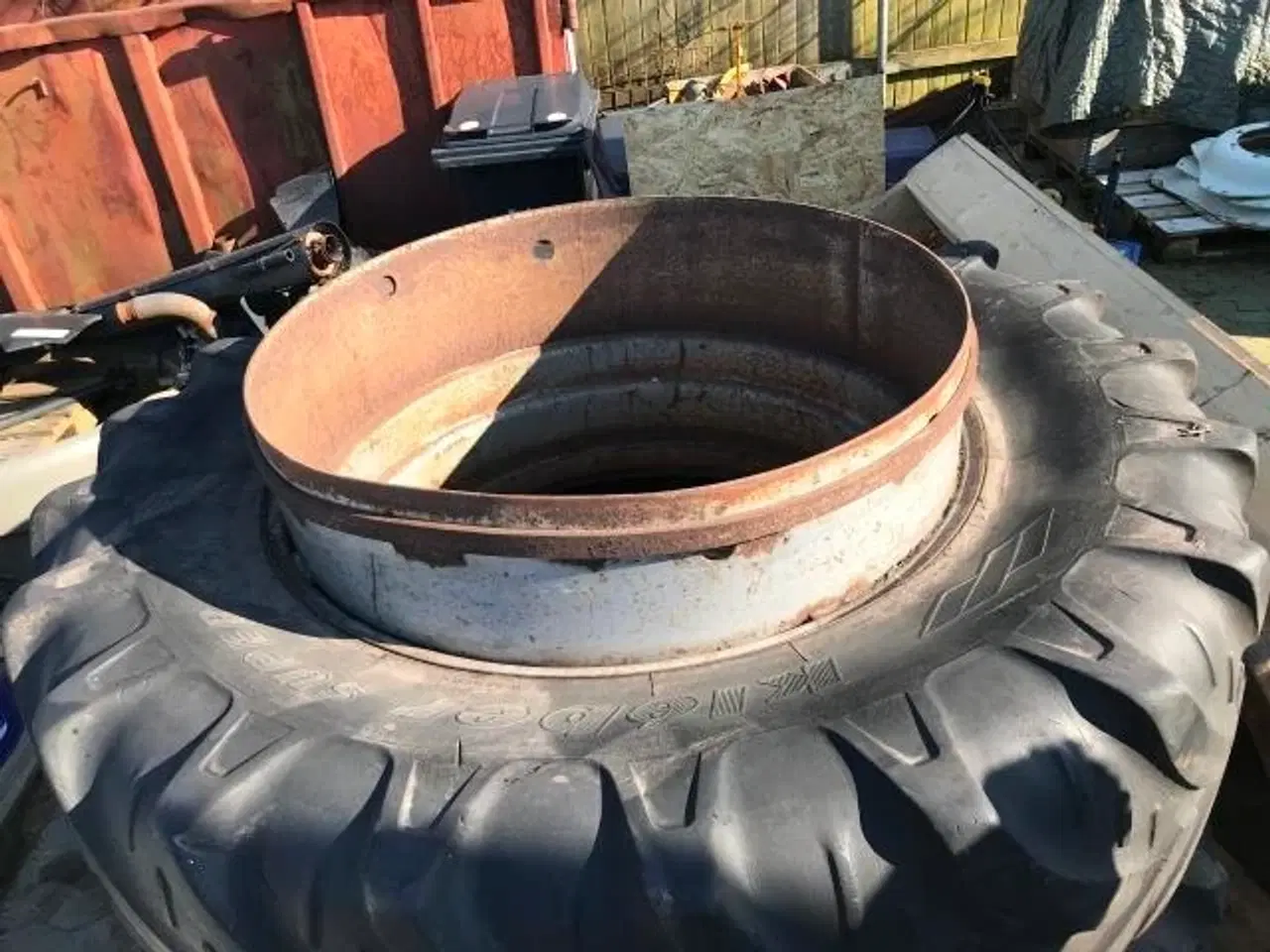 Billede 2 - Goodyear 520/70R38