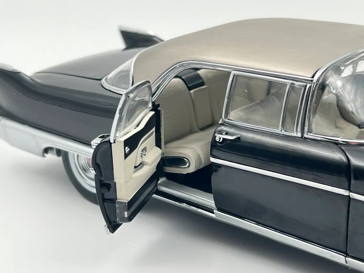 Billede 9 - 1957 Cadillac Eldorado Brougham 1:18 