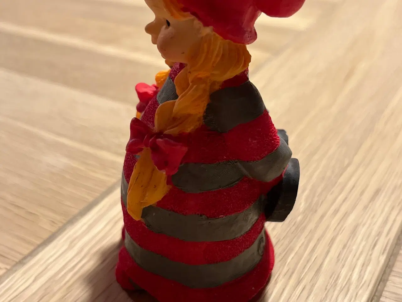 Billede 2 - Pobra Nissebørn.