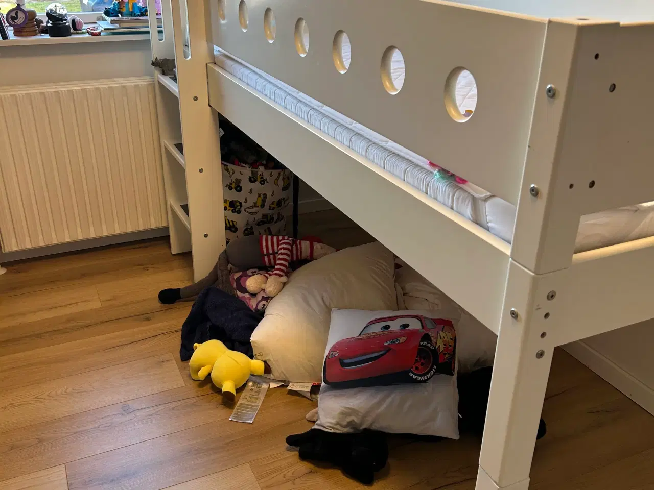 Billede 2 - Halvhøj Flexa seng 