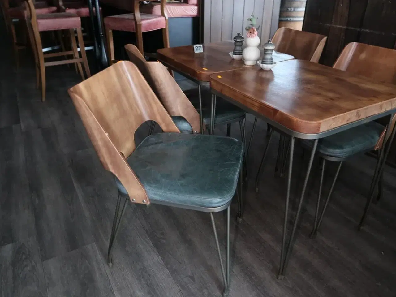 Billede 3 - 2 stk. borde med 4 stk. stole