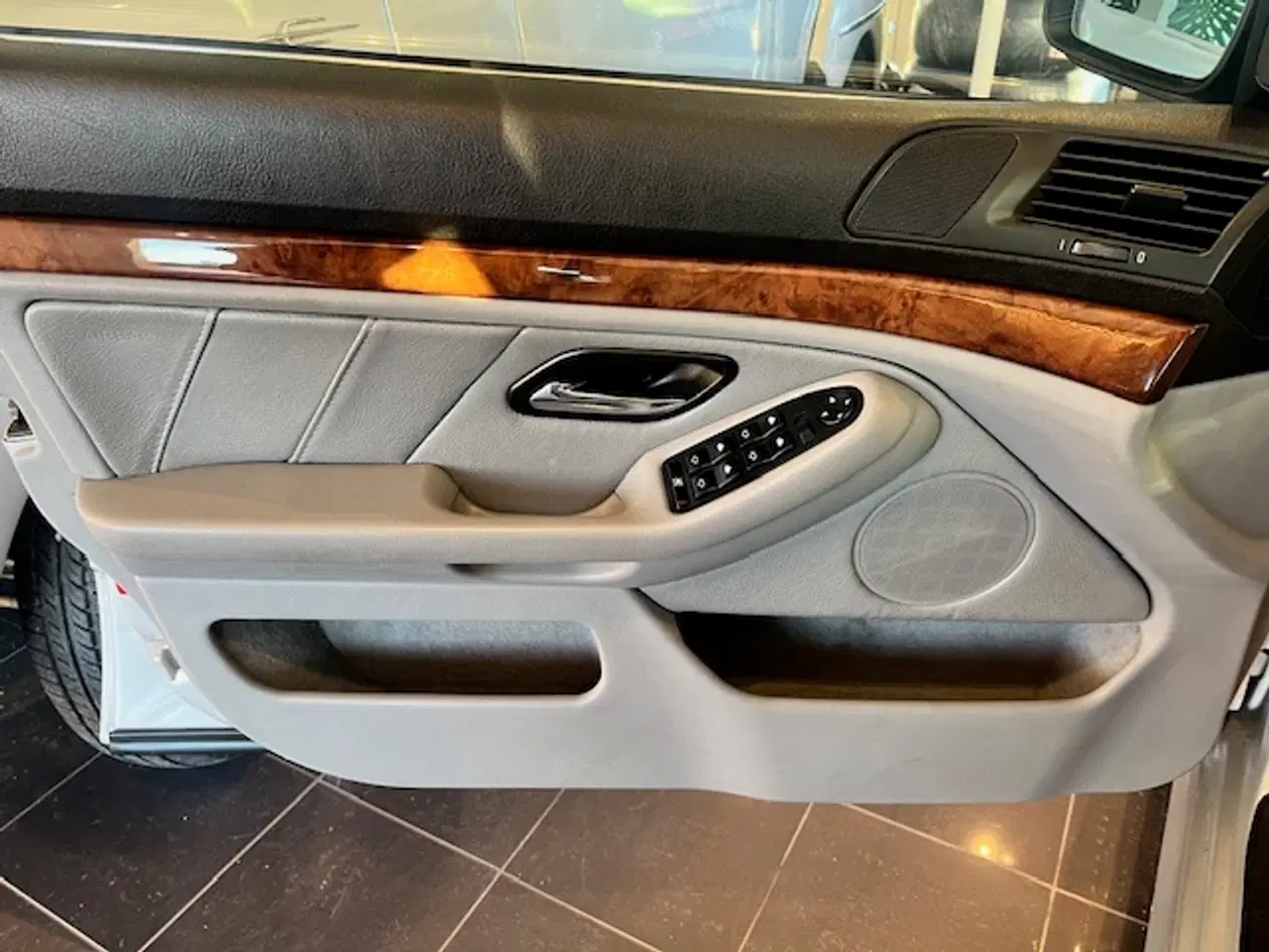 Billede 18 - Bmw 520i Aut. Læder, Træk, klima