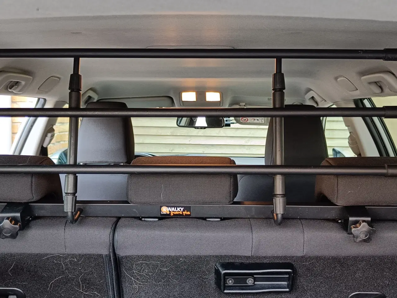 Billede 2 - Hundegitter til bil