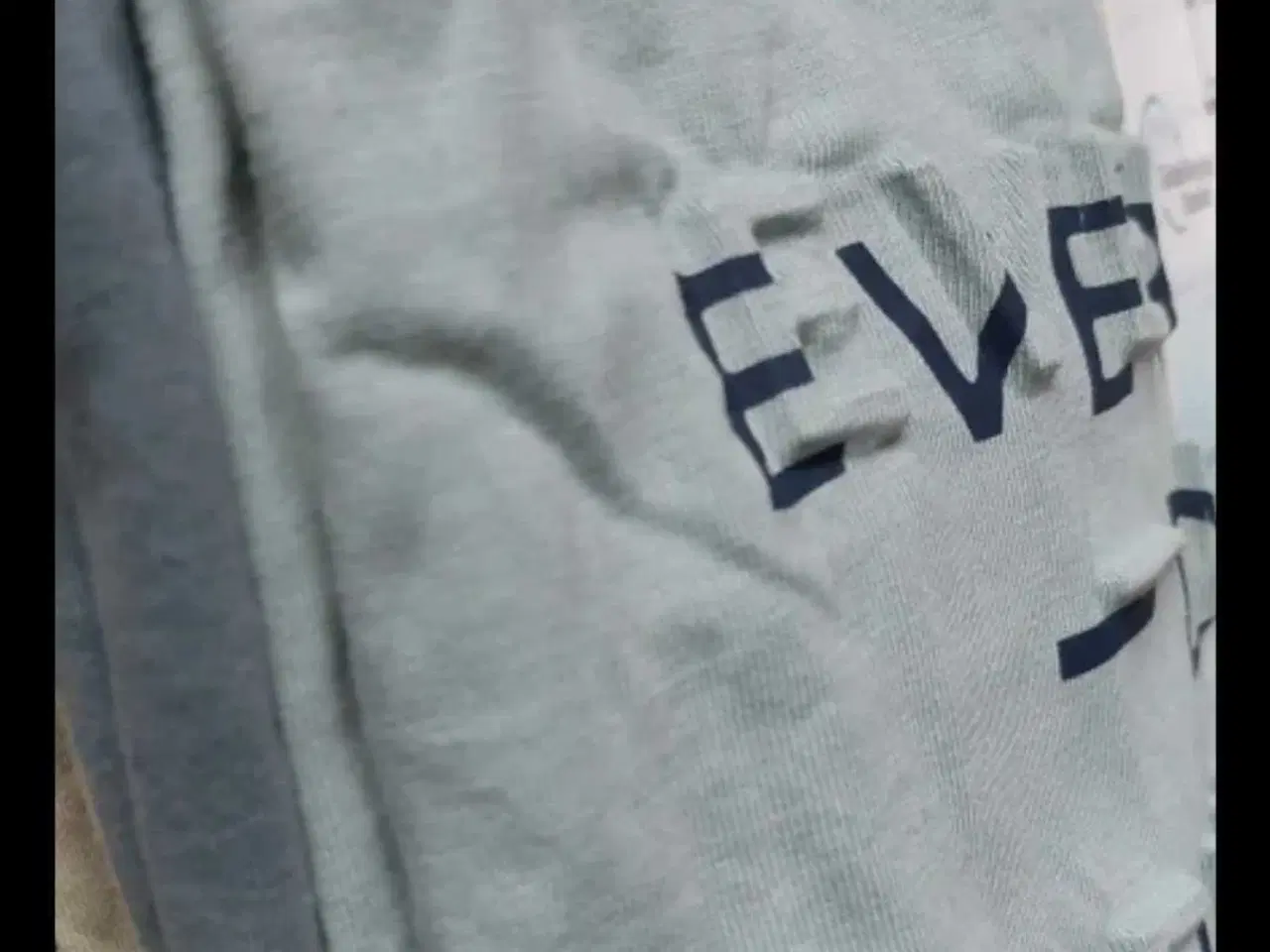 Billede 4 - 128/134, Pompdelux 2x t-shirt "nye"