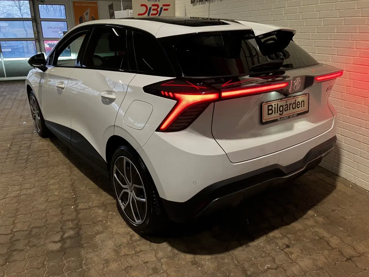 Billede 4 - MG 4 77 Luxury Extended Range