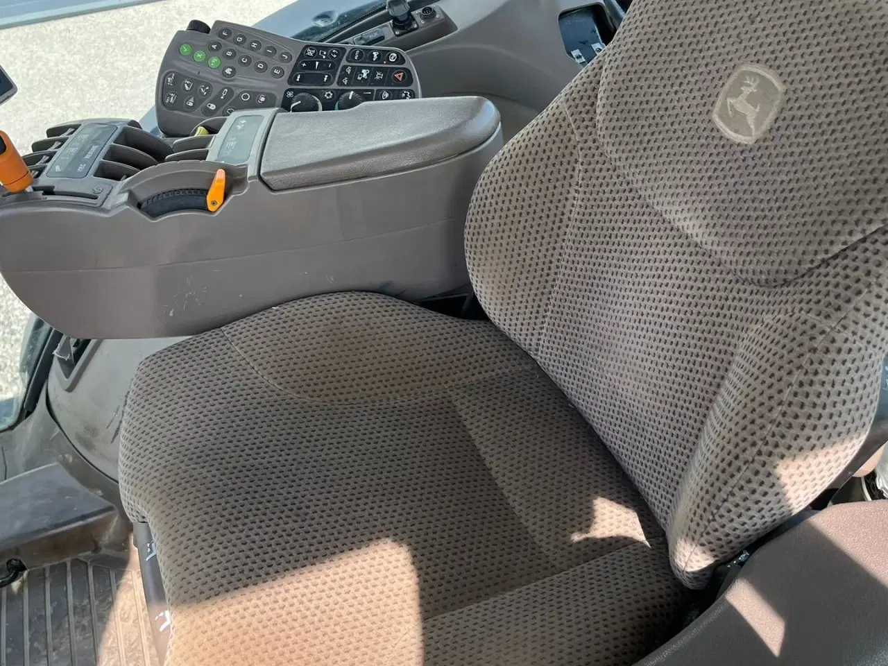 Billede 20 - John Deere 7280R Næsten nye dæk, Autopower og frontlift samt luft anlæg