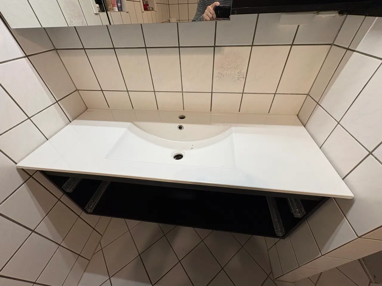 Billede 1 - Bordvask i porcelæn