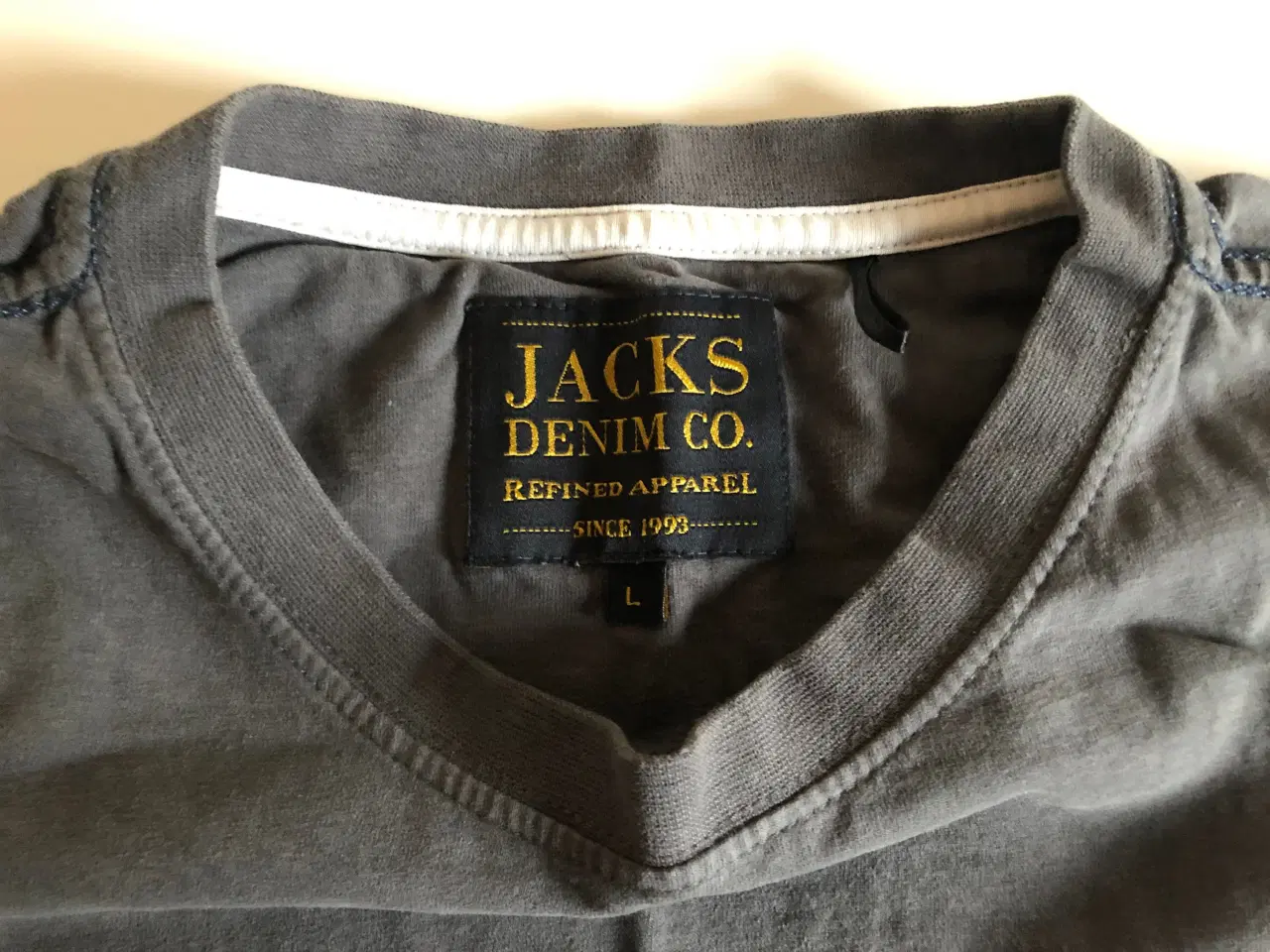 Billede 2 - Mørke grå T-shirt fra Jacks Denim