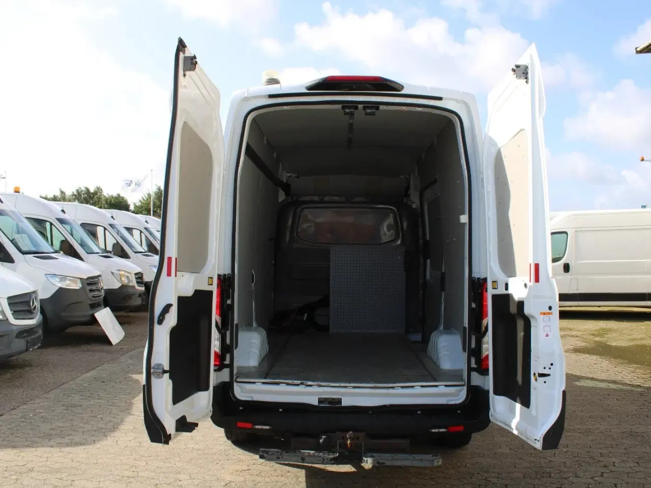 Billede 10 - Ford Transit 350 L2 Van 2,0 TDCi 170 Trend H3 AWD
