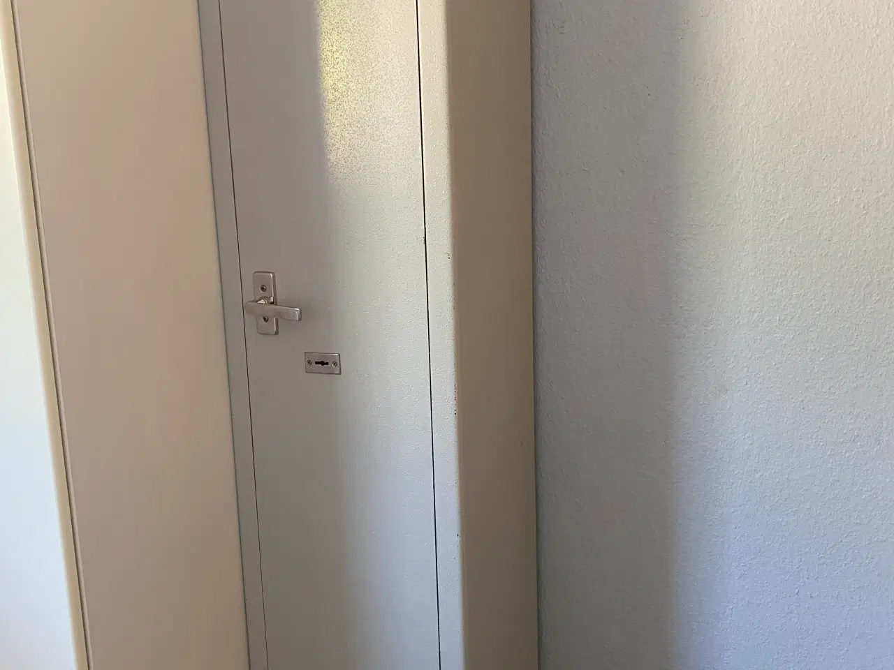 Billede 1 - Godkendt Våbenskab til 4 våben.