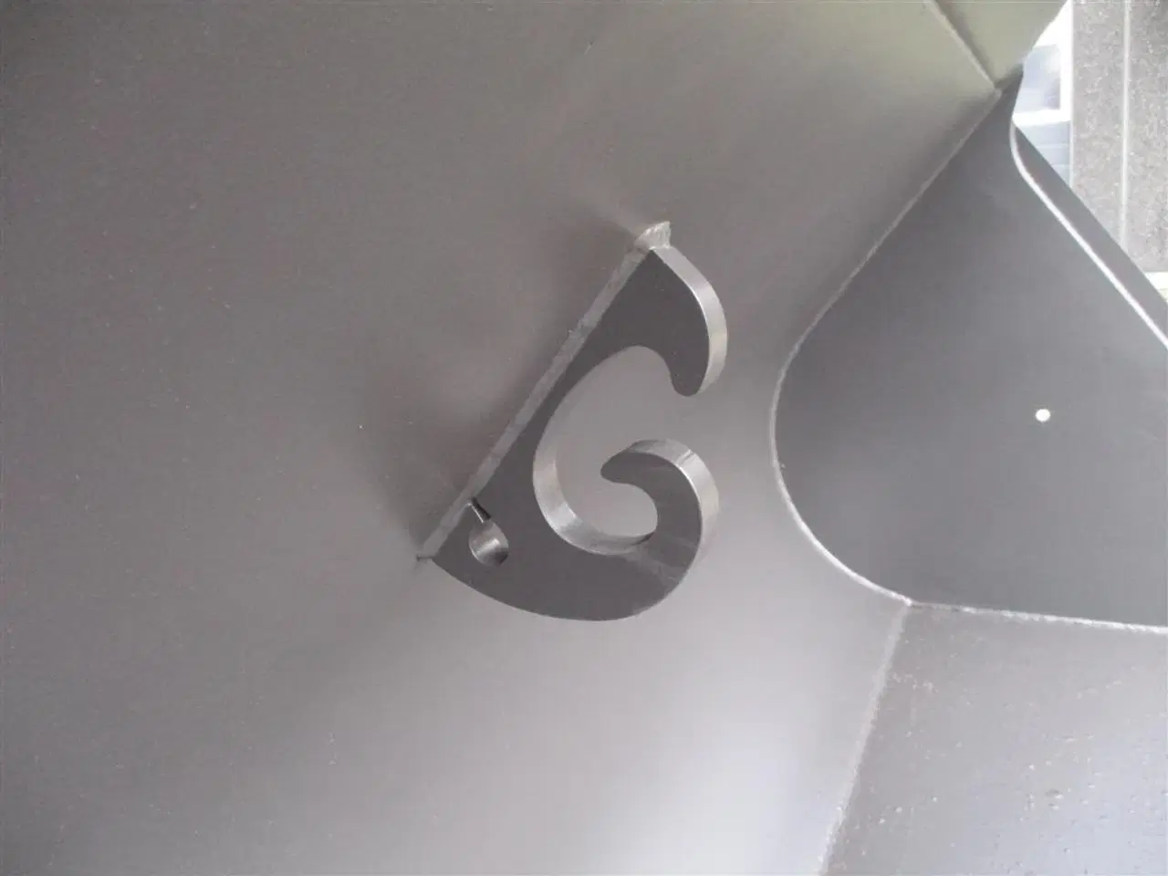 Billede 4 - JST Skovl med volvoskifte 300 bred og tager 3.4m3. Den er opbygget efter alle kunstens regler