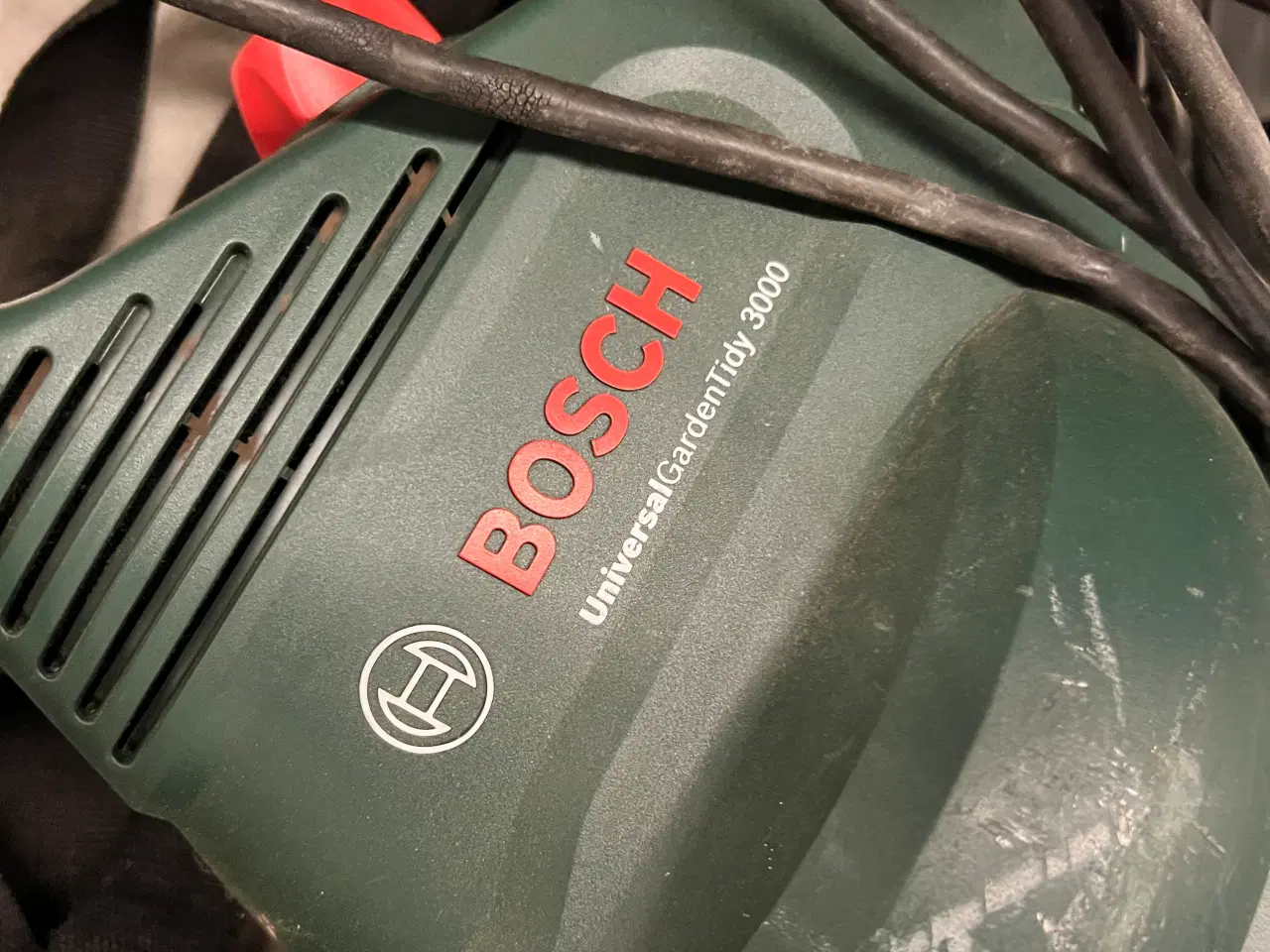 Billede 2 - Bosch løvblæser/-suger. På ledning.