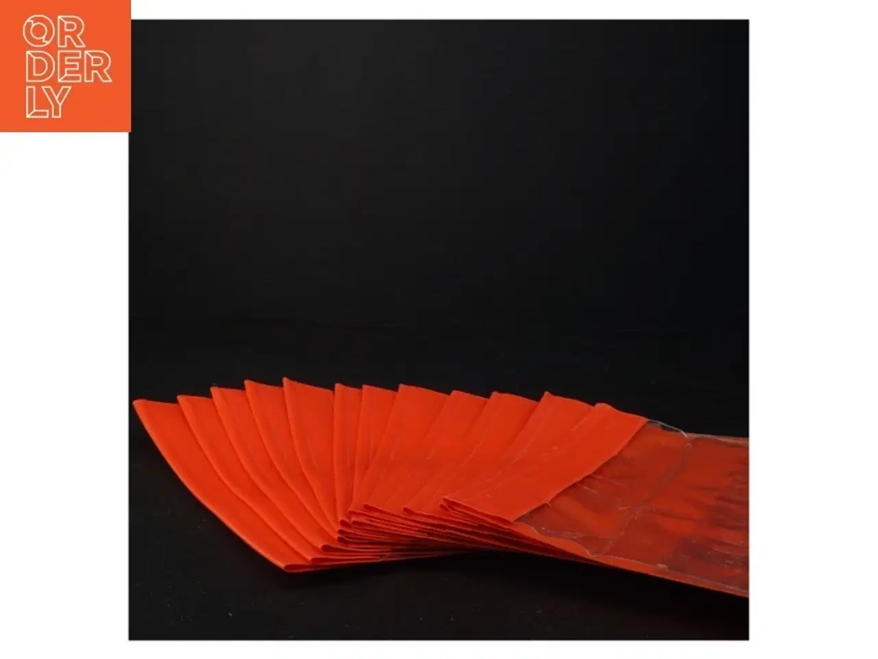 Billede 1 - Røde plastikmapper fra Esselte (str. A 5 parentes, 22 x 16 cm )