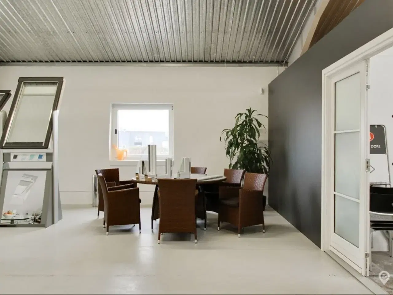 Billede 7 - Storbutik med god beliggenhed - i alt 425 kvm