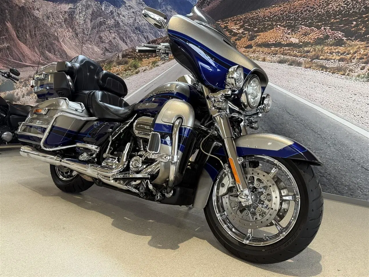 Billede 3 - Harley-Davidson FLHTKSE Ultra Limited CVO 114"