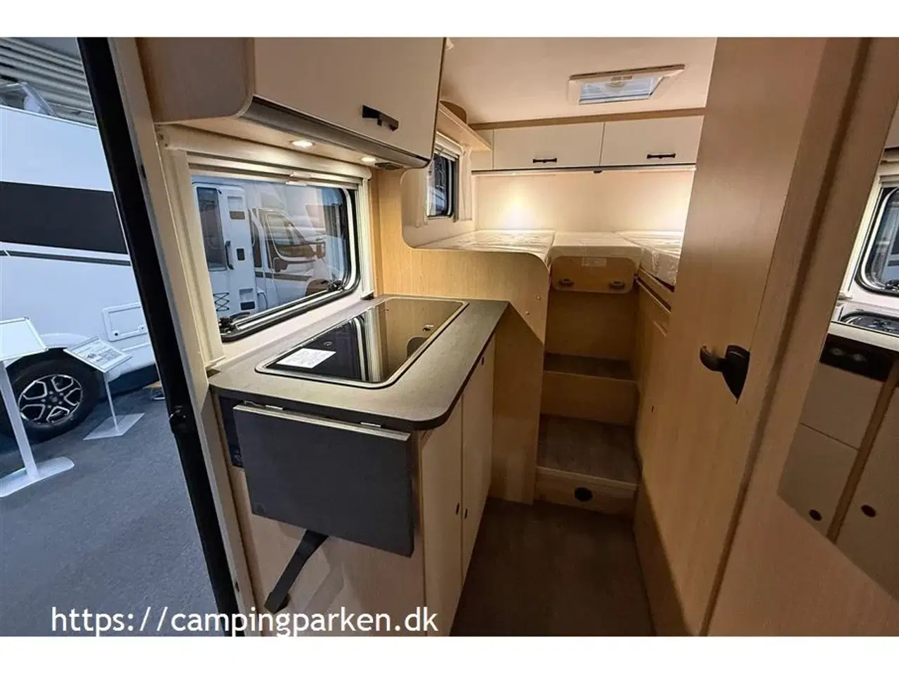 Billede 7 - 2026 - SunLight VAN V67S Ny grundplan i Sunlight VAN-serien, første VAN med 3. soveplads over siddegruppen