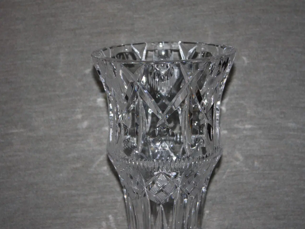 Billede 2 - Krystal vase højde 21 cm