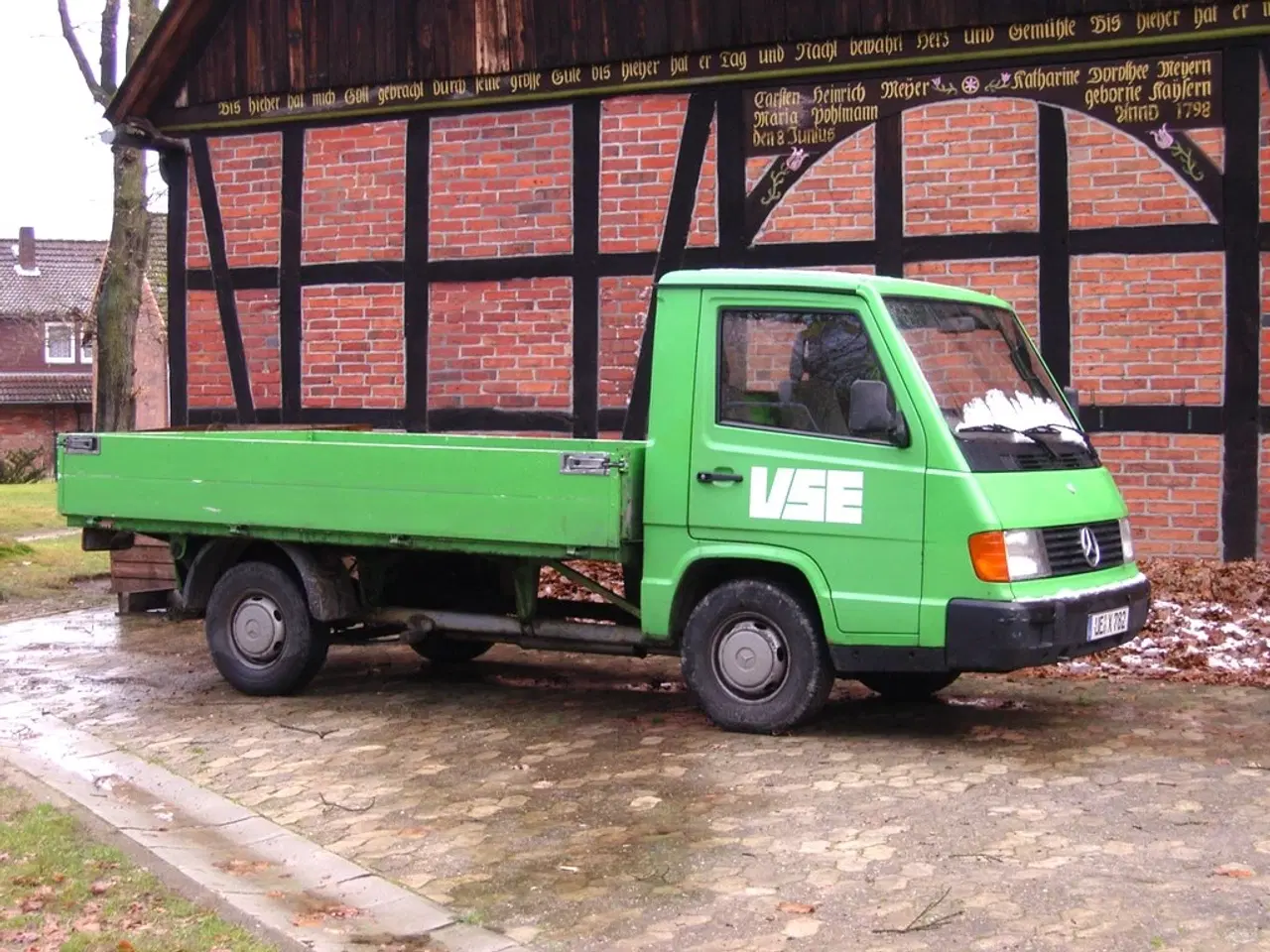 Billede 1 - Søger MB 100 D