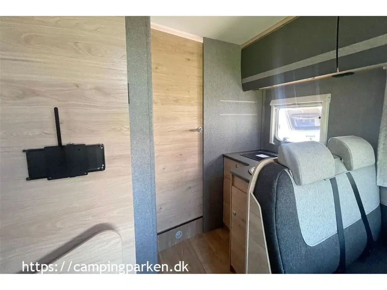 Billede 7 - 2024 - Dethleffs Just GO T7055 EB AUT. Lækker Dethleffs autocamper med enkeltsenge, automatgear og masser af udstyr