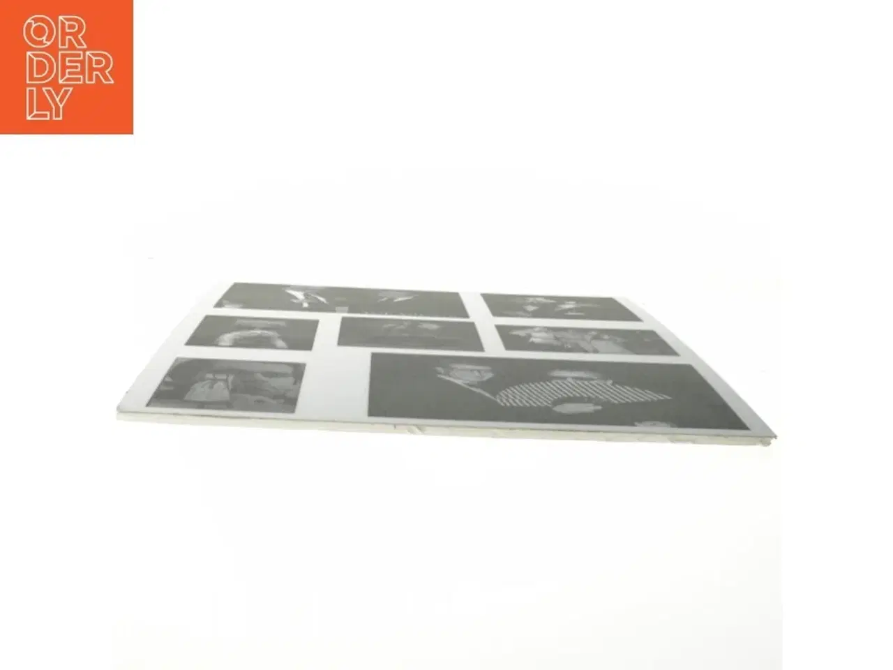Billede 3 - Sort-hvid collage plakat (str. 40x30 cm)