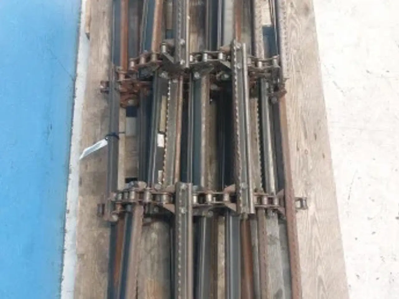 Billede 17 - New Holland CR10.90 Løftekæde 48103500