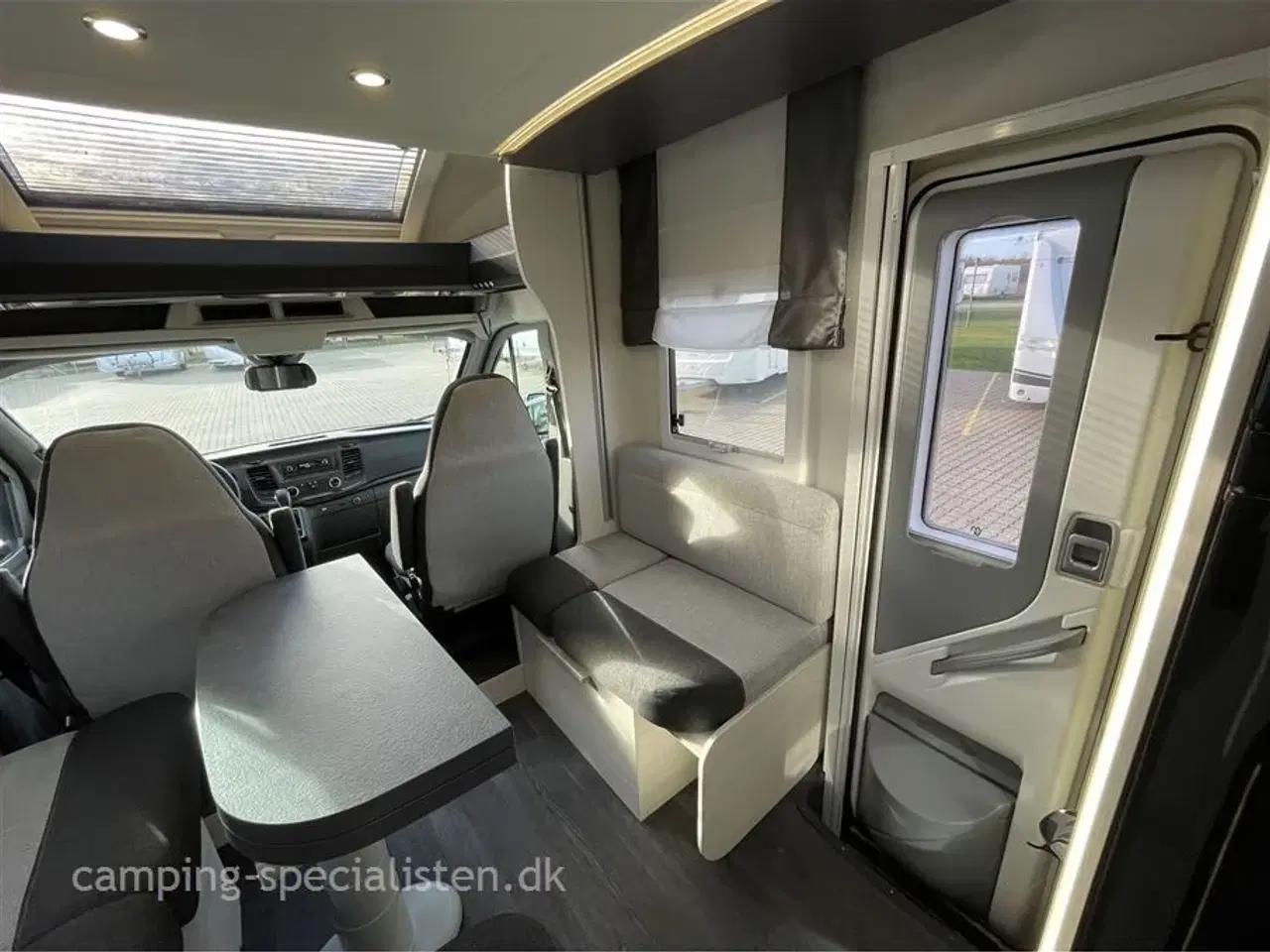 Billede 6 - 2020 - Chausson Welcome Premium 716   Pæn og velhold Autocamper med plads til hele familien - Chausson Welcome Premium 716 fra 2020 - Kan nu opleves hos Camping-Specialisten i Silkeborg