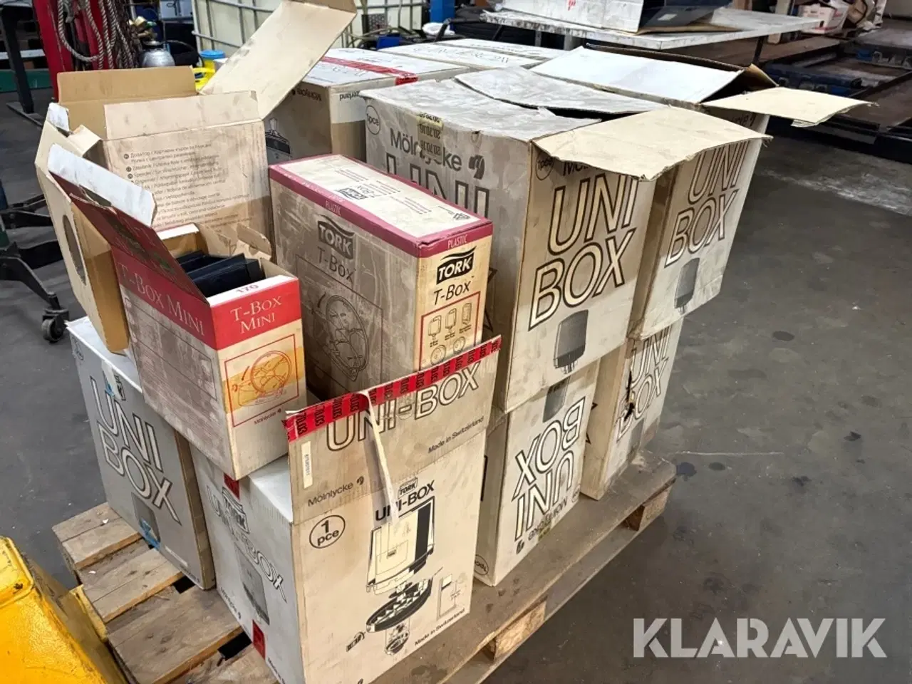 Billede 1 - Dispensere Uni Box/Tork - 13 styk