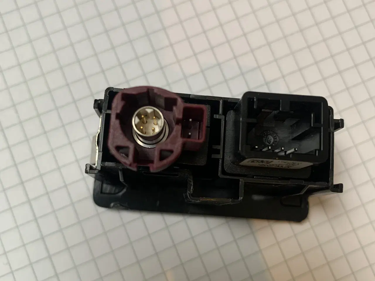 Billede 2 - VW USB socket connector 