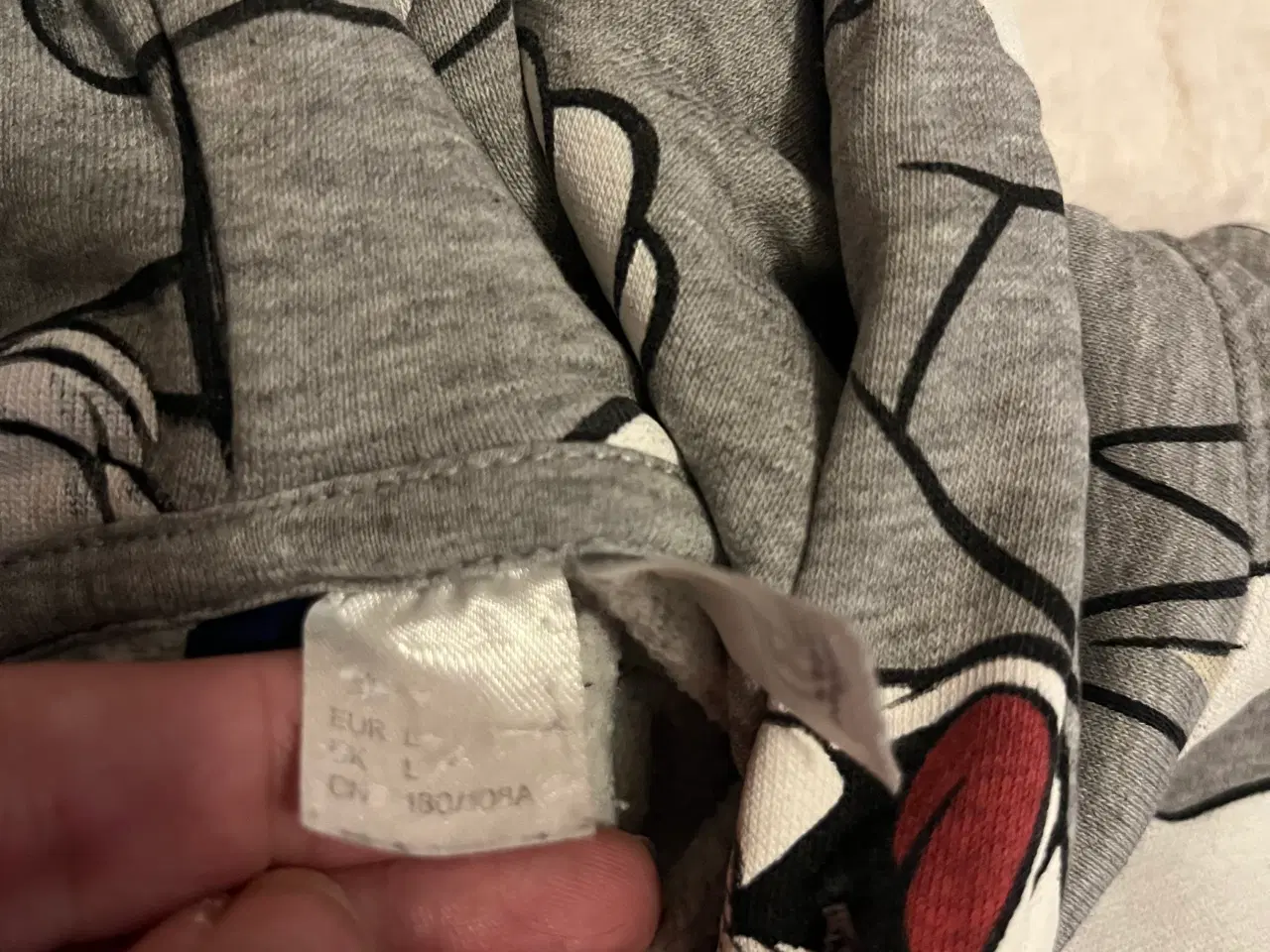 Billede 4 - Hættetrøje fra H&M.