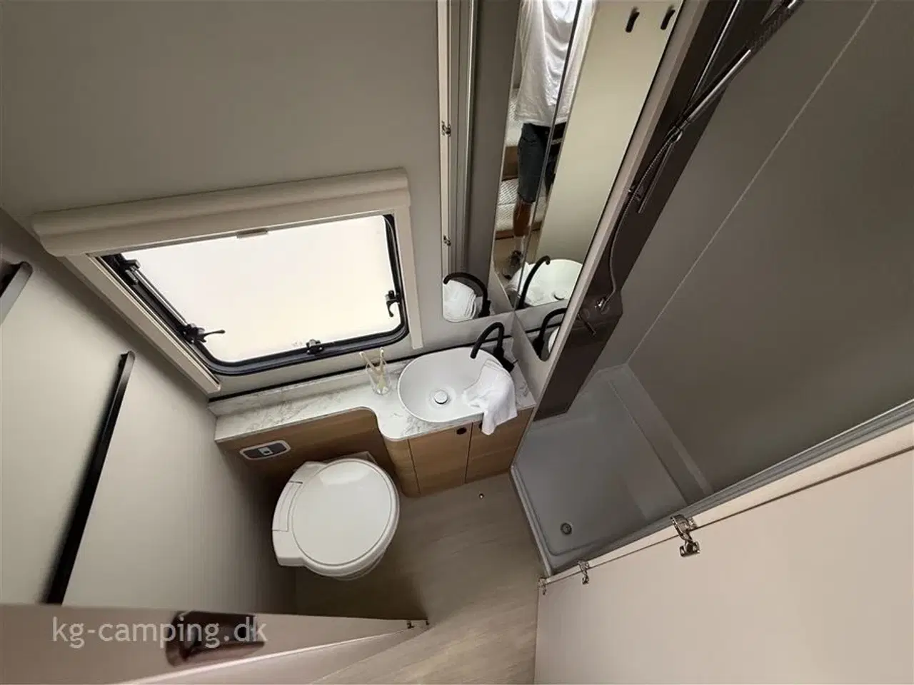 Billede 15 - 2025 - Adria Adora 573 PT   Populær 2- køjers vogn.