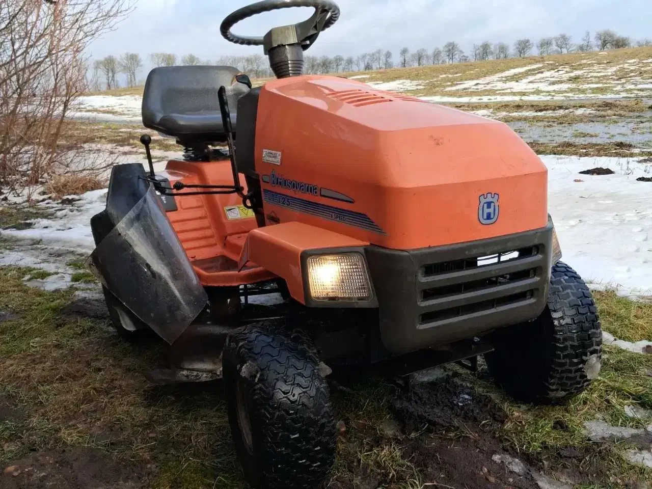 Billede 7 - 14 hk Klargør selv Byt m Plænetraktor Velh Kørekla