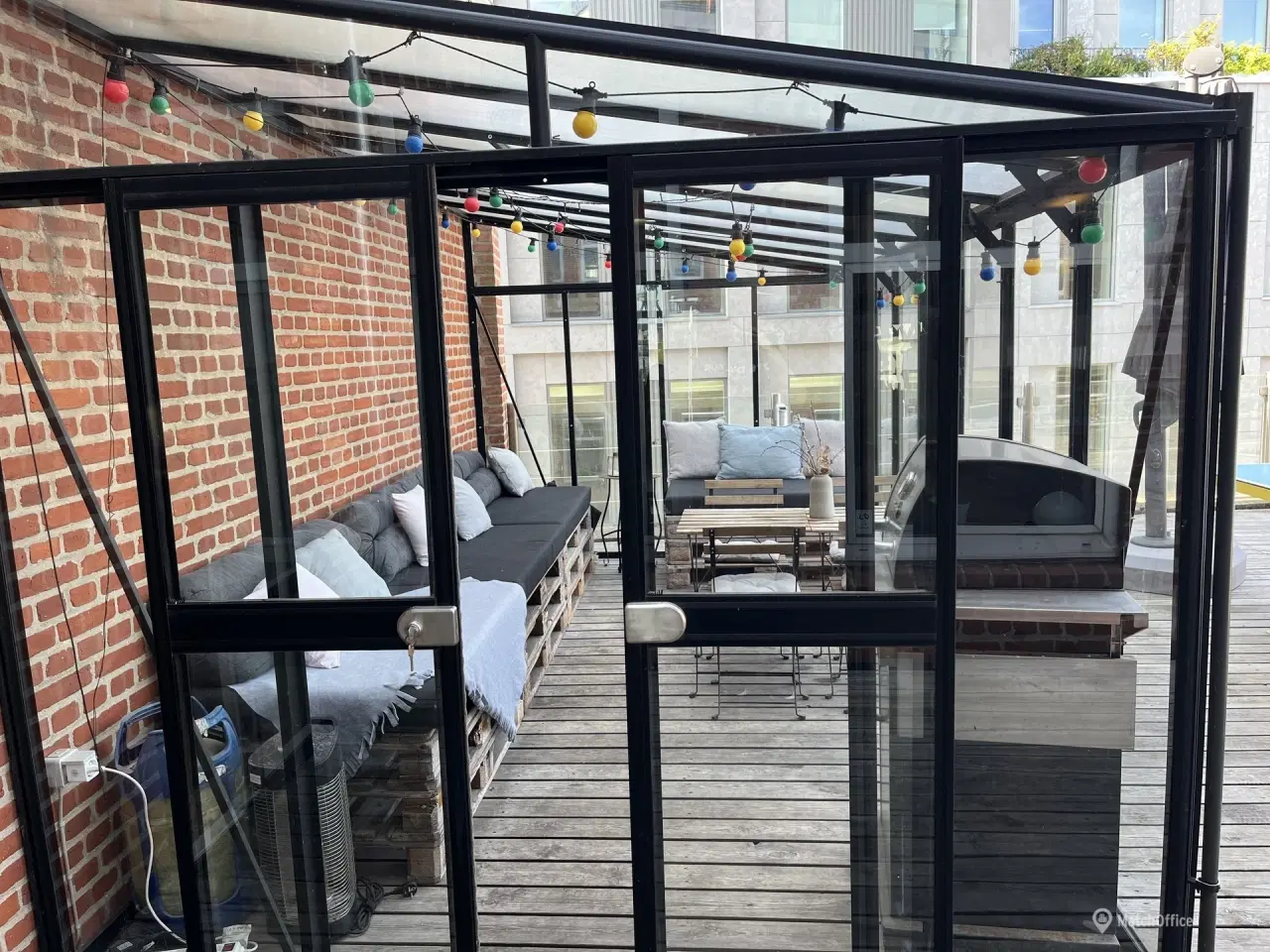 Billede 3 - Flyt ind i fællesskabet – midt i Aarhus C" ✨ 📍 Åboulevarden 3. 2.sal, Aarhus C