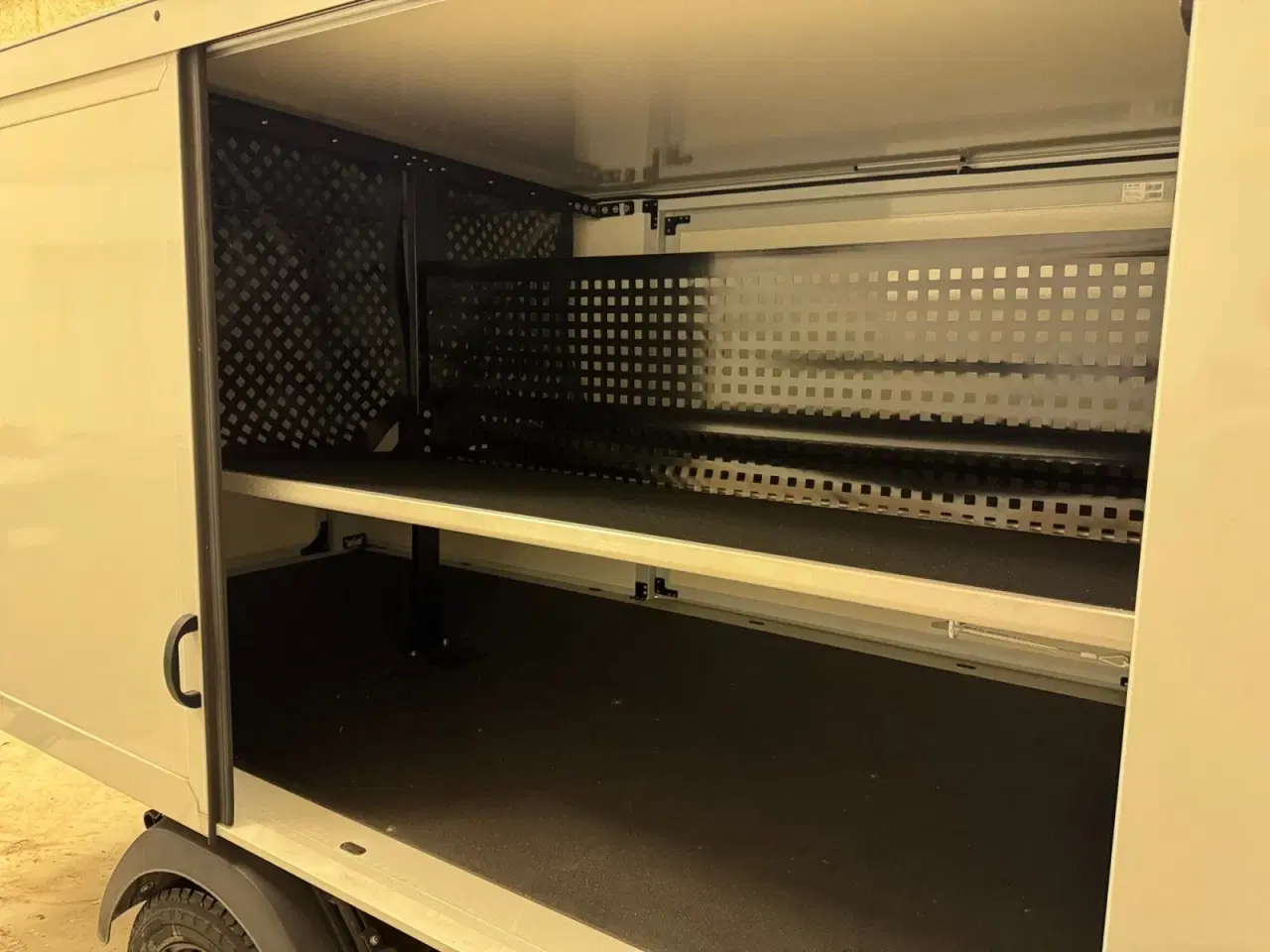 Billede 14 - B-ON Max 40 Alukasse