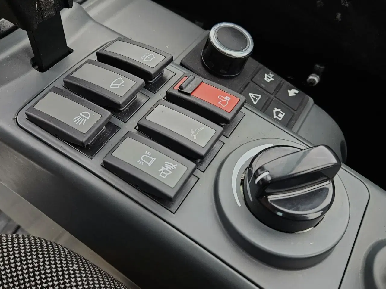 Billede 16 - MOLE M60 / Engcon rotortilt og skovlpakke / 6 tons / fabriksny