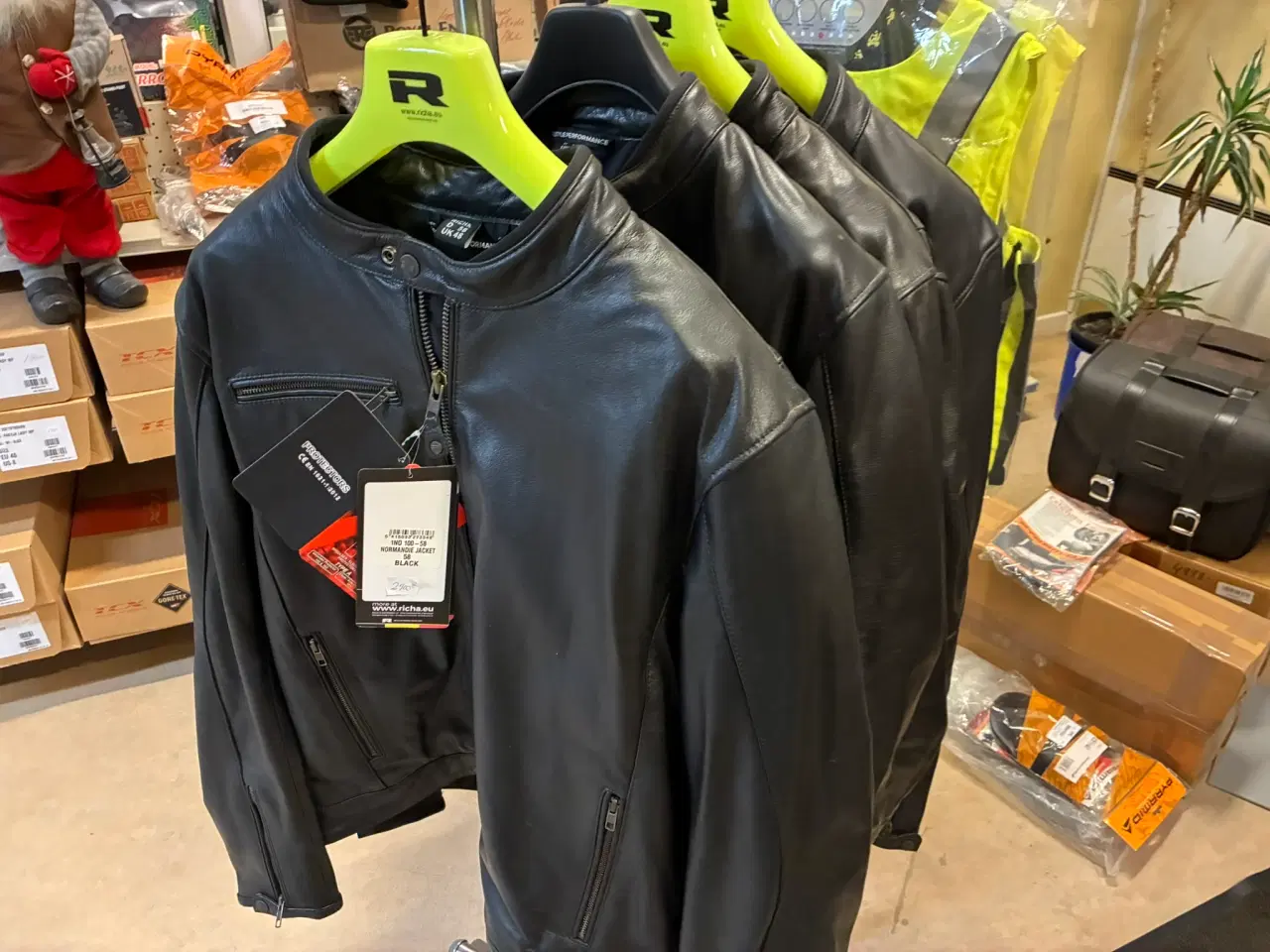 Billede 3 - Nyt års salget er startet, masser af gode tilbud !