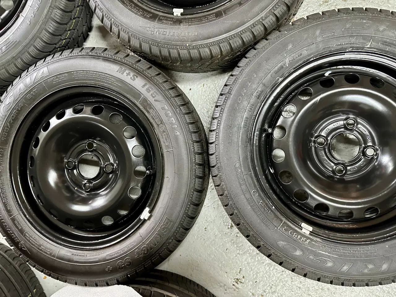 Billede 3 - Vw  UP stalfælge 14” med vinterdæk 