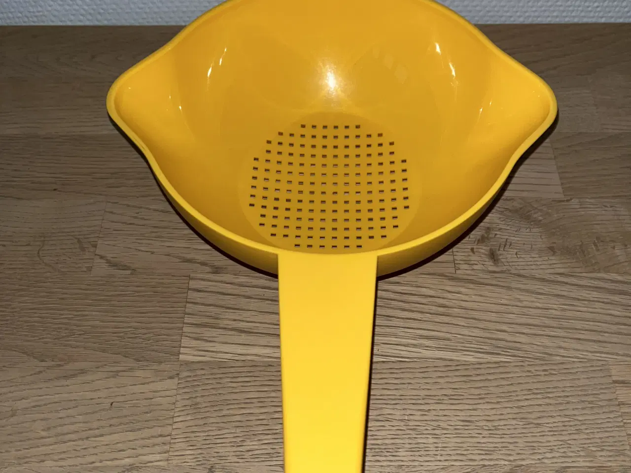 Billede 1 - Nyt Tupperware dørslag / sigte / si