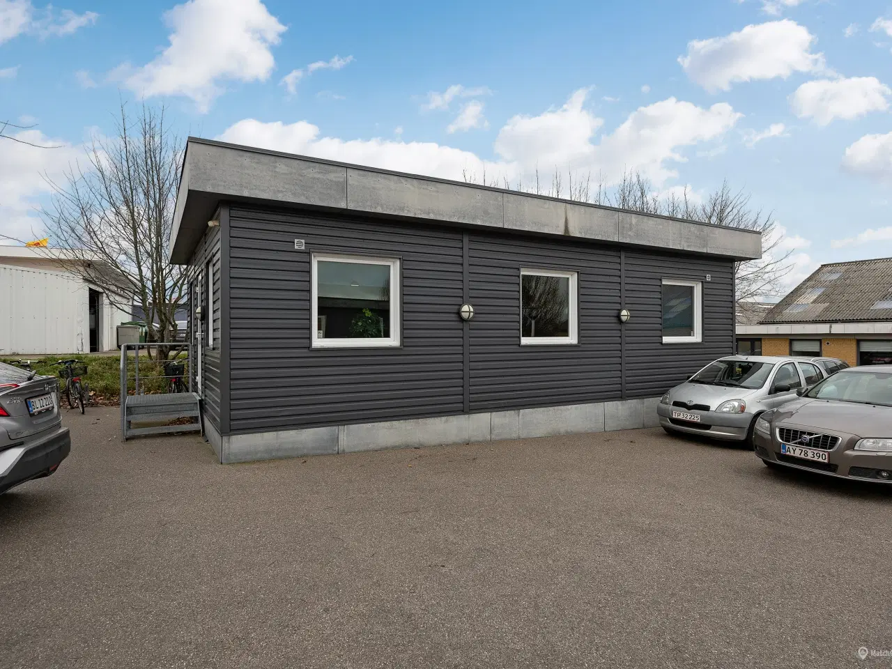 Billede 2 - Centralt og praktisk velbeliggende kontorpavillion.