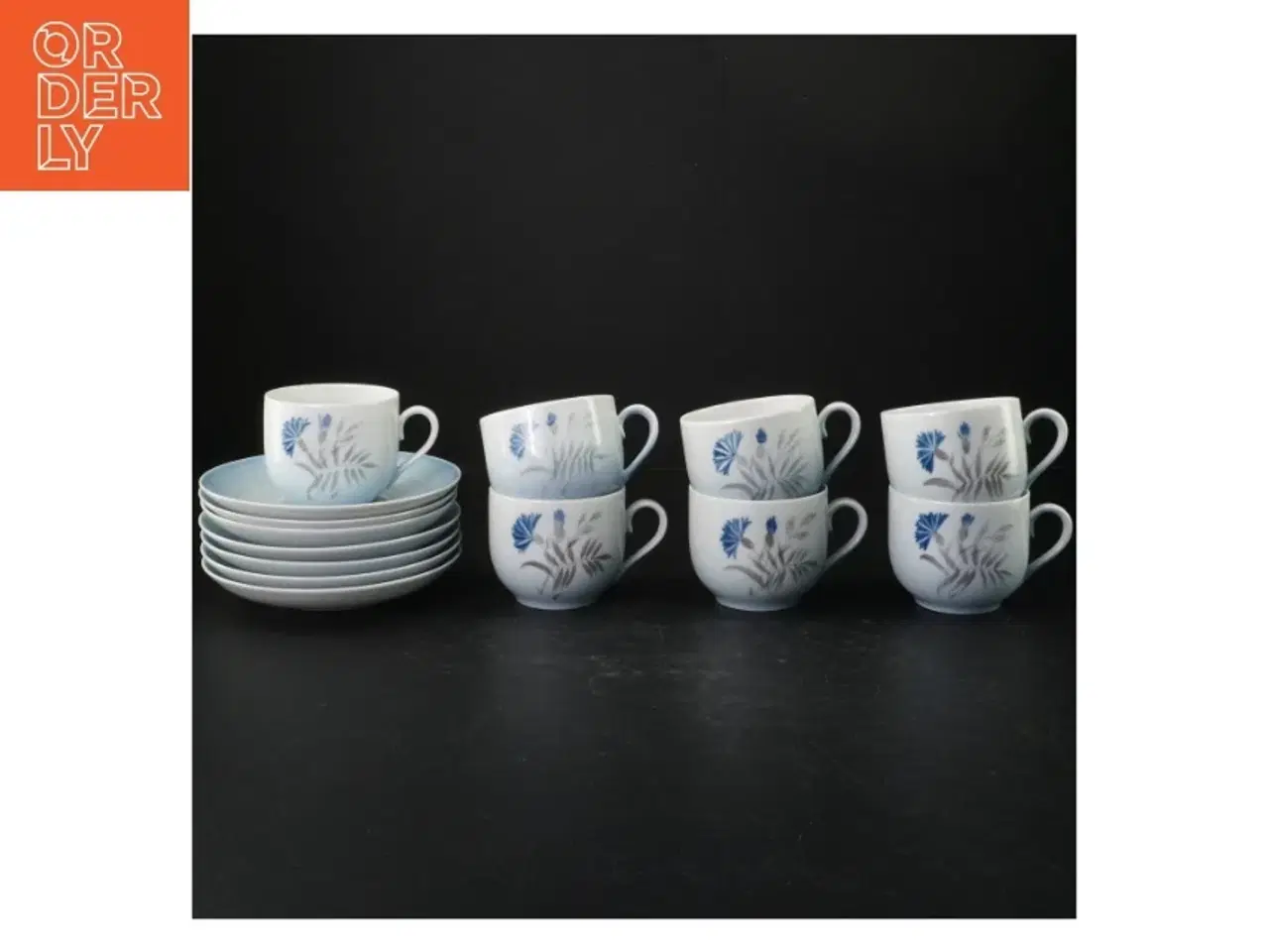Billede 1 - Dementer blå kornblomst Porcelænsservice med blåt mønster, Demeter fra B&G (str. Ø. 14 cm. h 6 cm ø 7 cm)